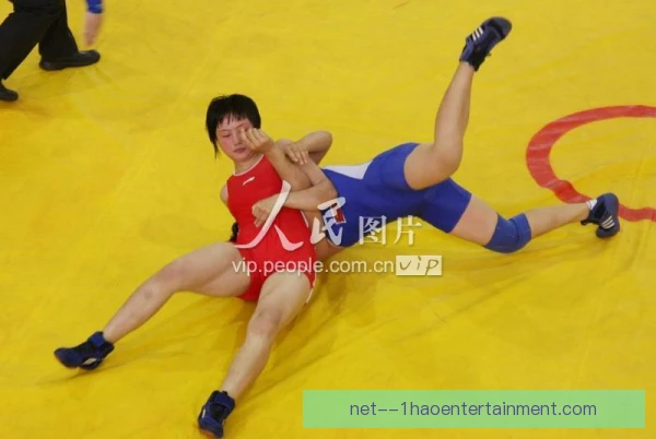 女子摔跤选手应对赛前焦虑，心理疏导成为备战重点